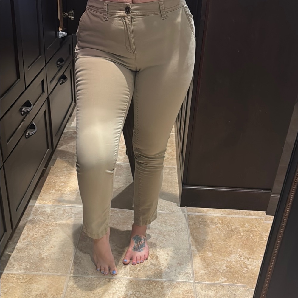 Women's Tan flattering and stretchy Pants